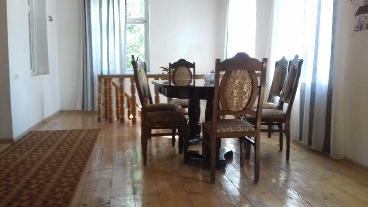Marina's guest house Lentekhi Extérieur photo